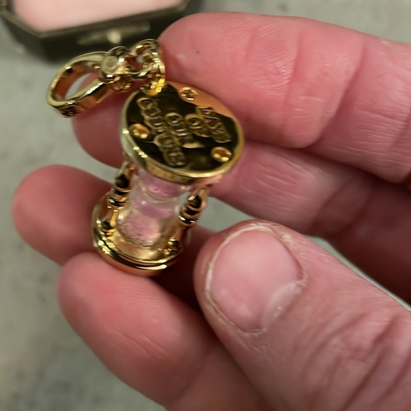 Retired Juicy Couture pink hourglass charm YJRU2195 new in box - Picture 14 of 17